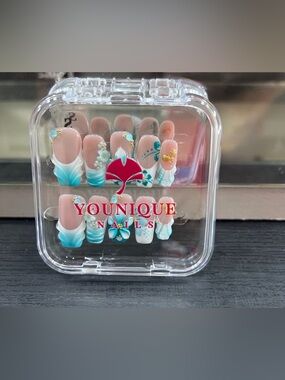 Younique Summer Press On Nails